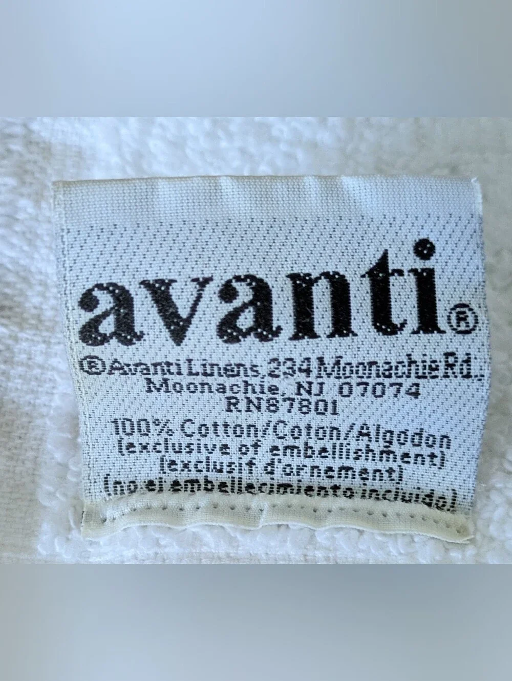 Avanti pair white
